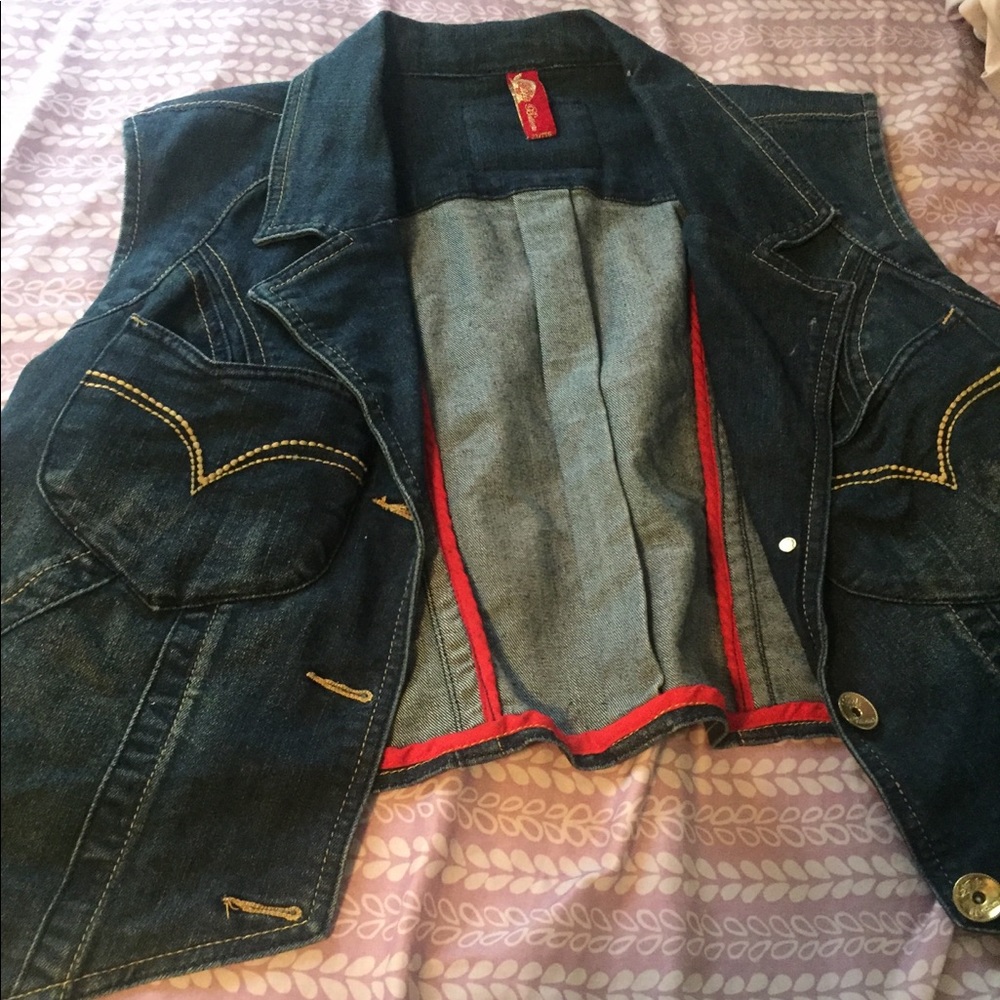 Apple bottom denim vest